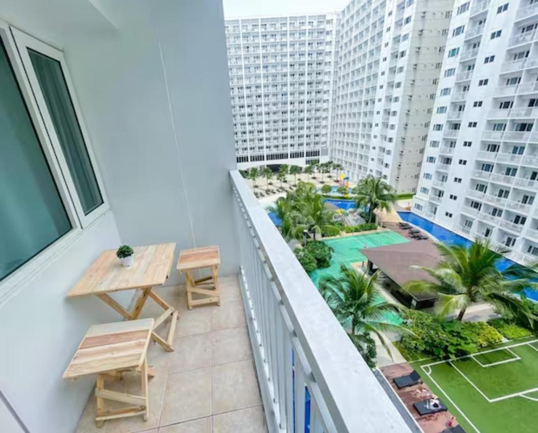 Shore Residences Tower D Манила Экстерьер фото